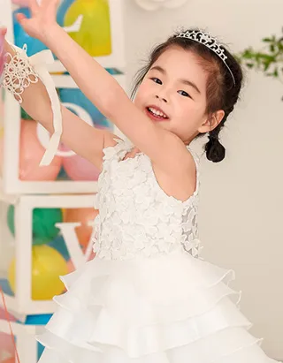 Allovin Rhinestone Crown Hair Accessory